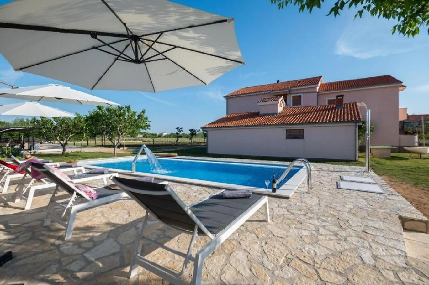 Apartments Armitage Privlaka